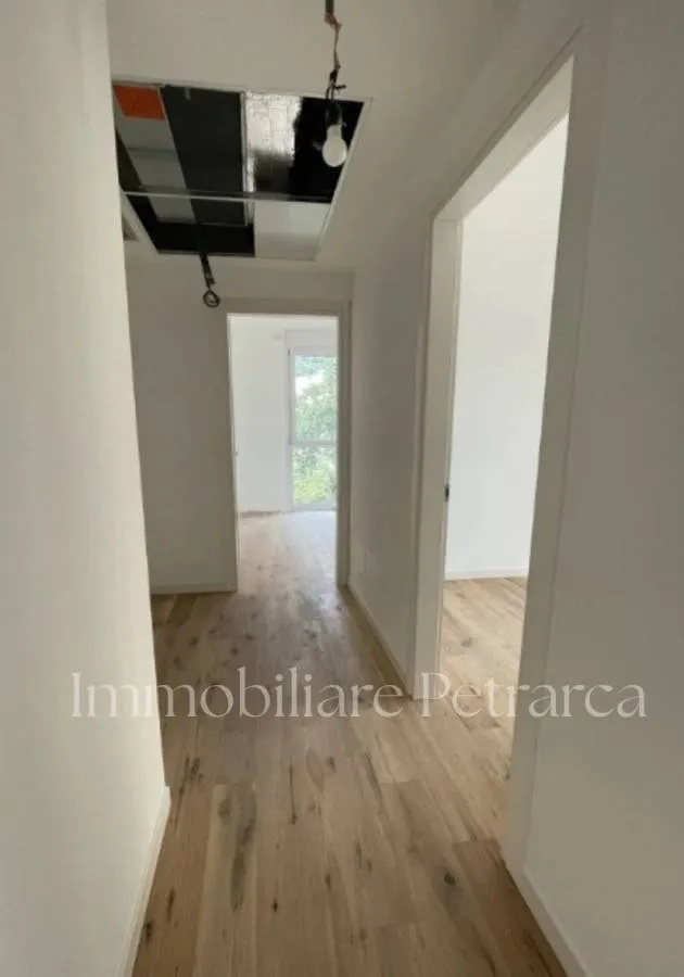Entrée - Modernised Apartment with River View in Padua