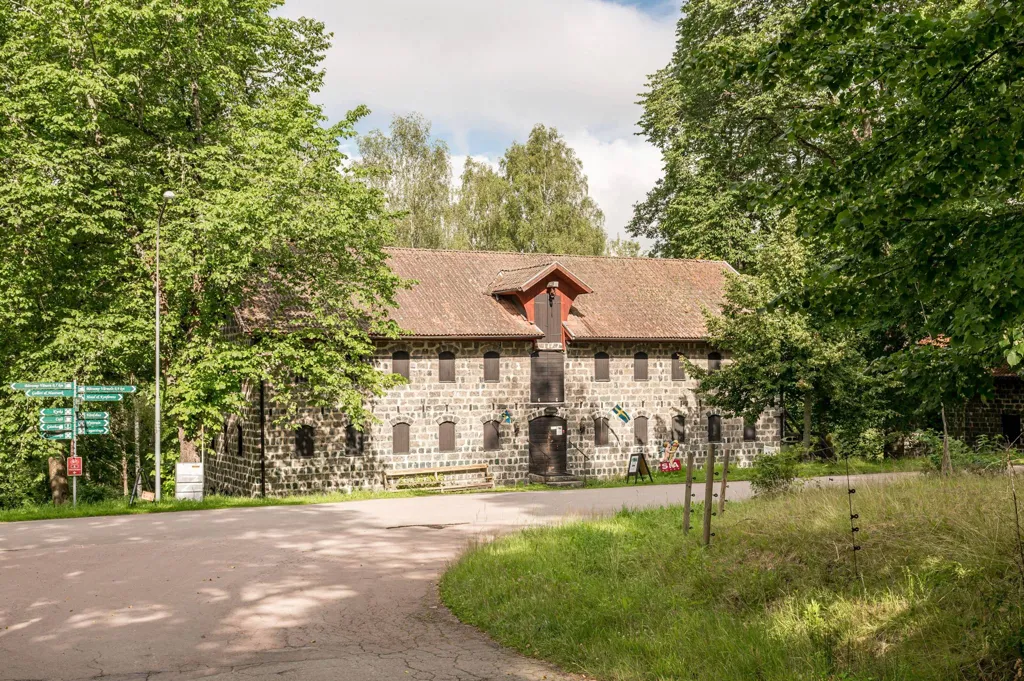 Välivaade - Multi-Use Property with Historic Charm in Borgvik