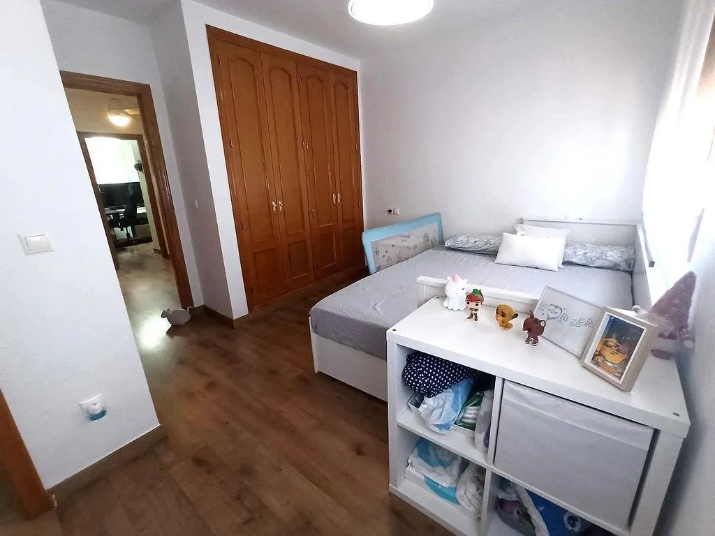Chambres - Semi-Detached House with Pool in Los Girasoles