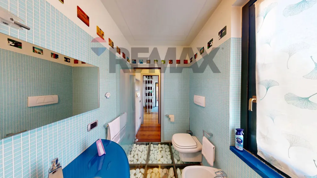 Salles de bain - Charm Duplex with Veranda in Lentate Sul Seveso