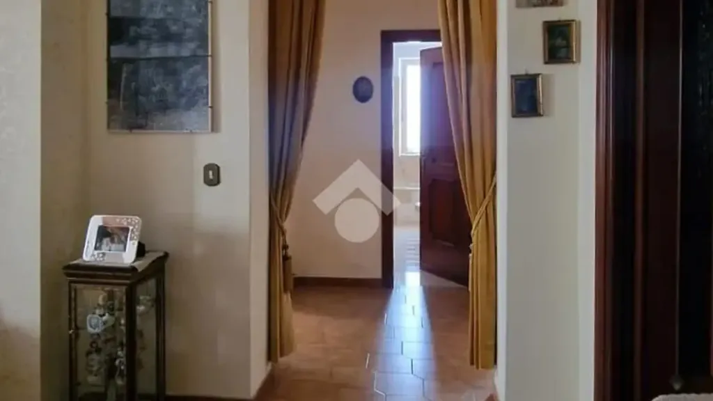 Esik - Triplex with Garden in Latina