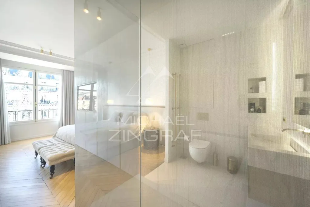 Vannitoad - Luxury Apartment with Eiffel Tower View in Paris