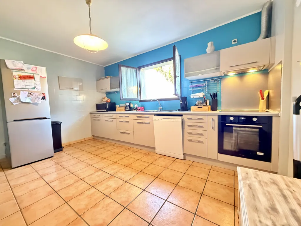 Cuisine - Maison détachée avec jardin à Sauvian
