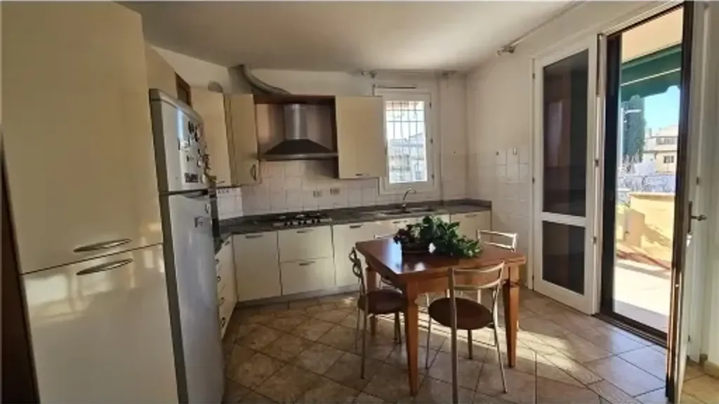 Cuisine - Apartment with Terrace in Central Empoli