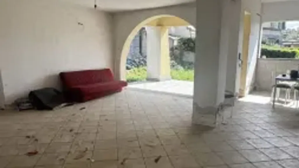 Elutuba - Semi-Finished Villa with Garden in Riano