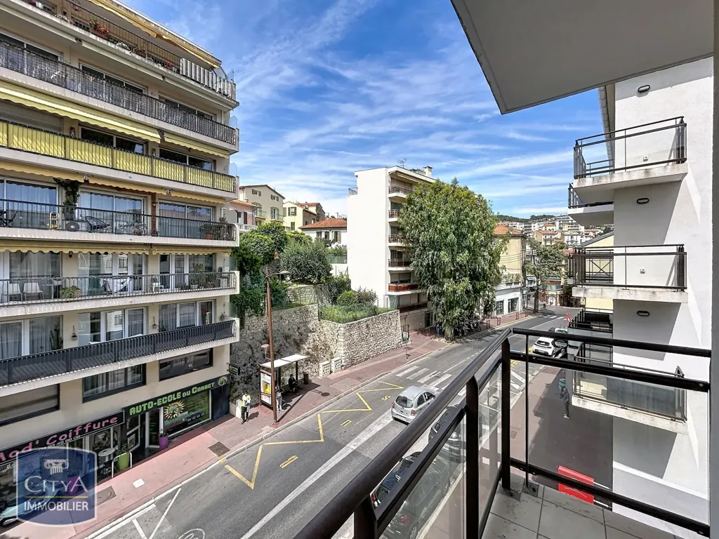 Balcon - Appartement 3 pièces avec patios au Cannet