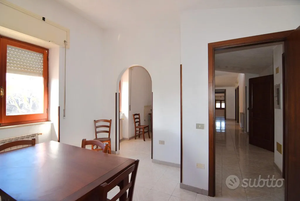 Spacious Apartment with Triple Exposure in Macomer
