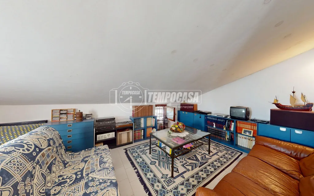 Séjour - Three-Level Townhouse with Private Garden in Bra