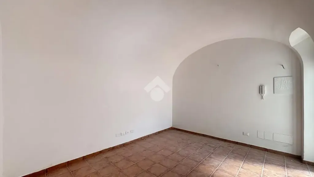Pièces - Restored Apartment with Private Courtyard in L'Aquila