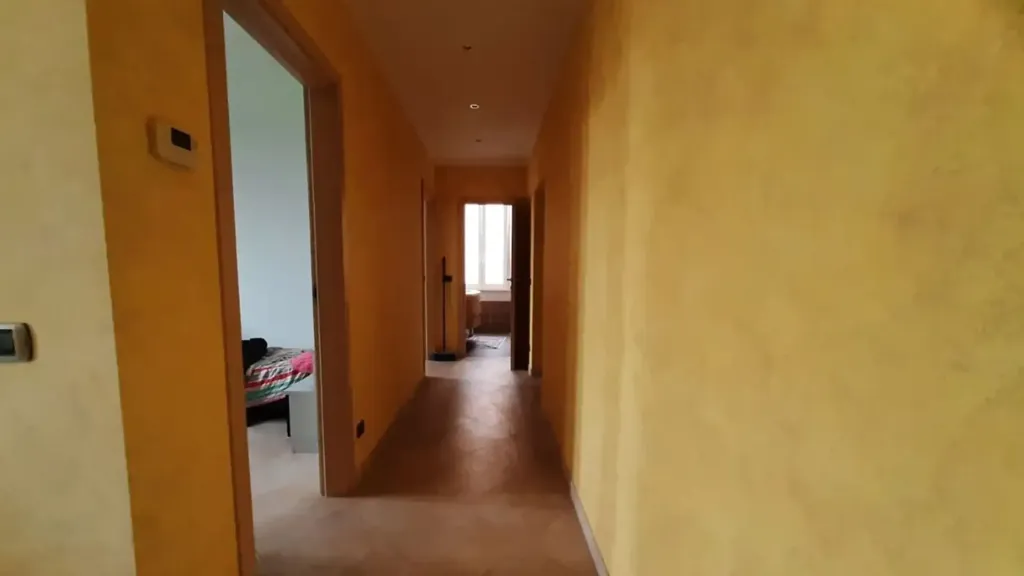 Entrée - Fully Renovated Apartment with Balcony in Ovada