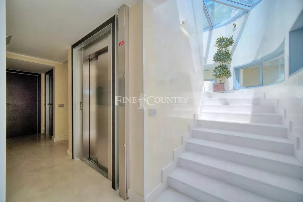Stanze - Penthouse Villa with Sea View at Monaco Border