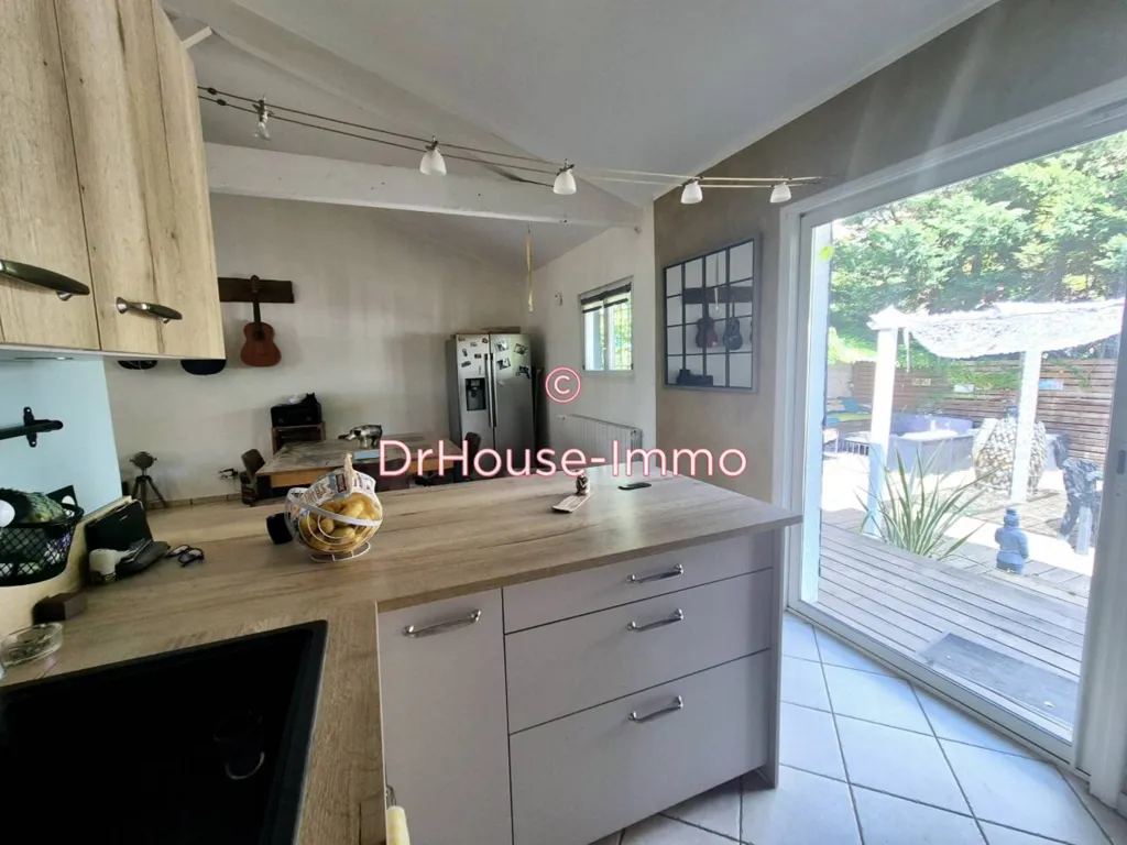 Köök - Spacious House with Pool in Cuxac-D'Aude