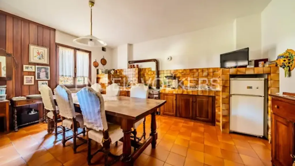 Dining Room - Luxury Villa with Garden in Casier, Treviso