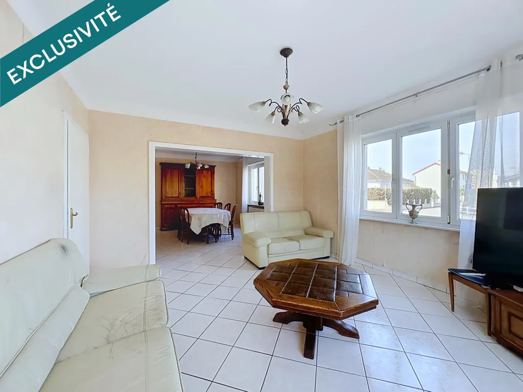 Soggiorno - Spacious House with Garden in Talange