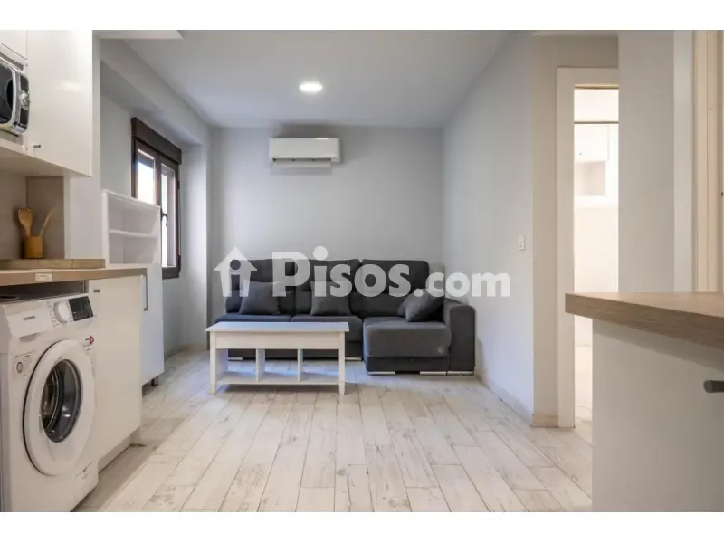 Living Room - Renovated Flat with Northwest View in Alhamar