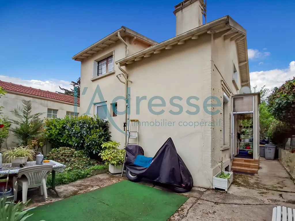 Aed - Charming House with Garden in Nanterre