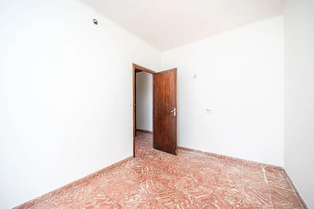 Toad - Ground Floor Flat with Terrace in Ciudad Jardín
