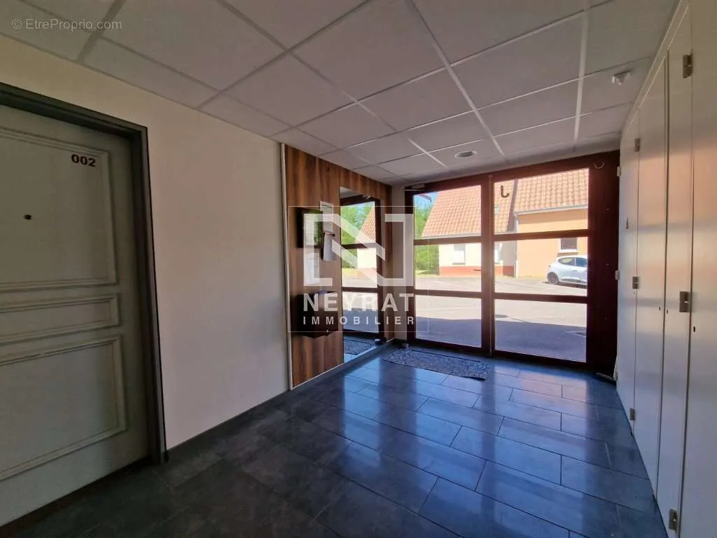 Hallway - T2 Apartment with Balcony in Recent Residence