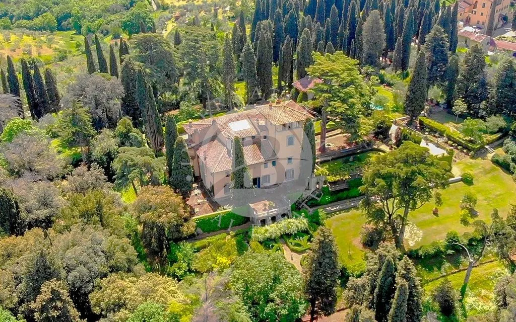 Õhuvaade - Historic Villa with Hilltop Views in Florence