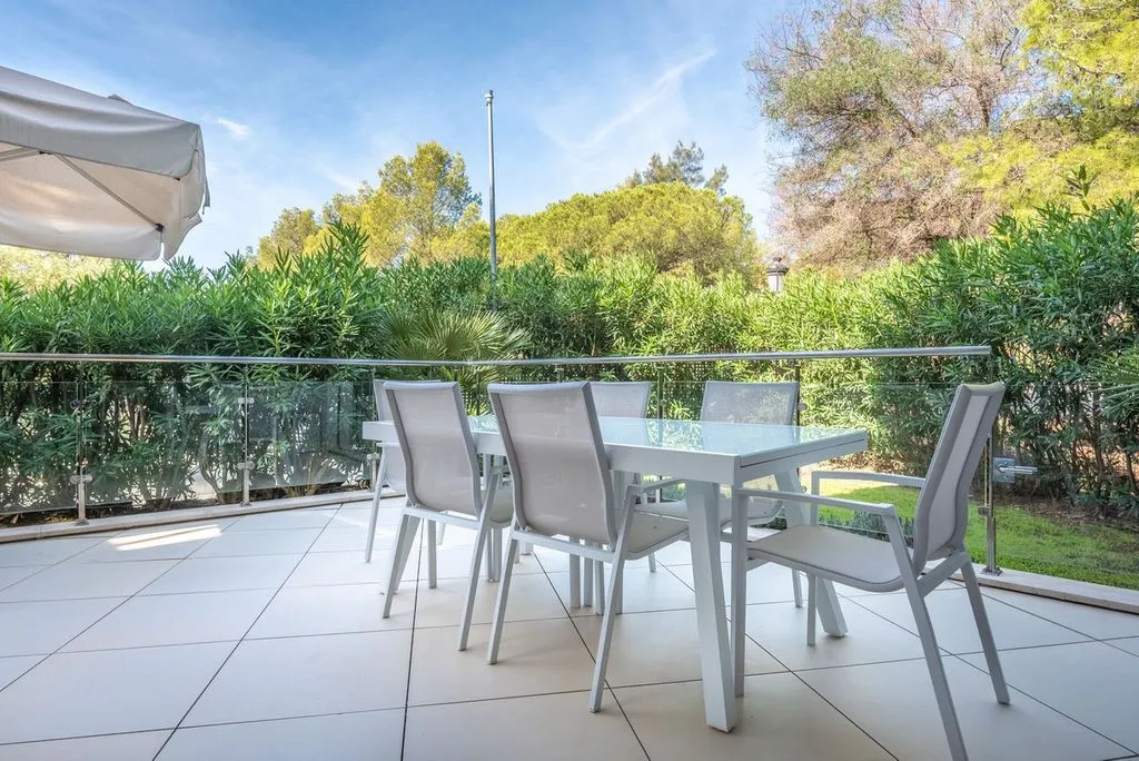 Terrasse - Luxury Townhouse with Pool in Sierra Blanca