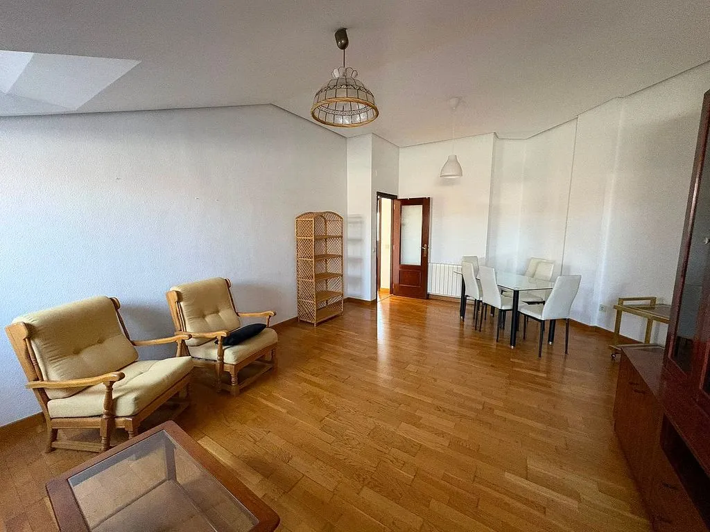 Elutuba - Penthouse with Terrace in Núñez de Arce, Madrid