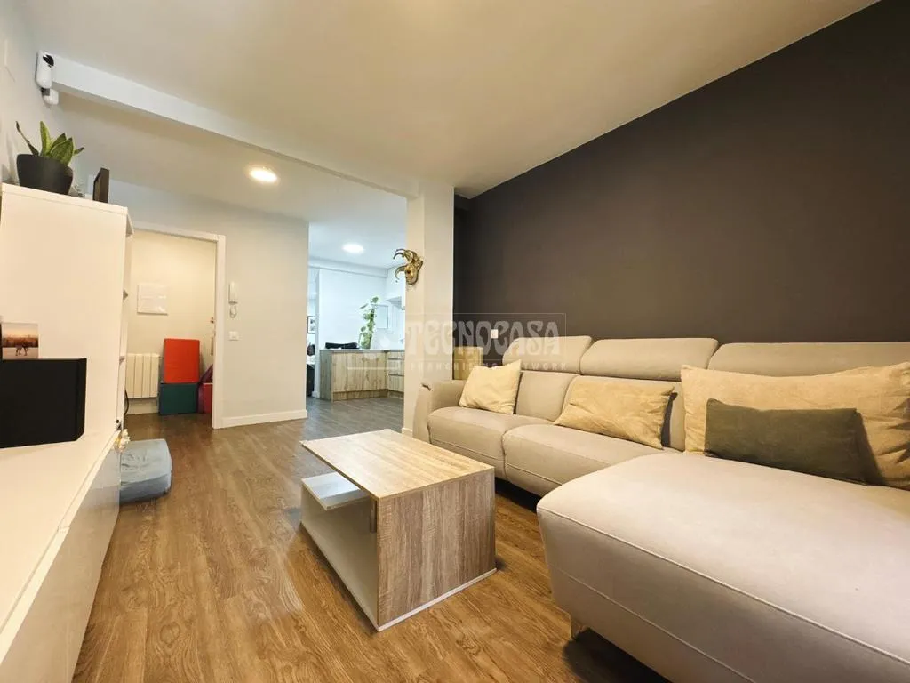 Elutuba - Modernised Flat with Balcony in Madrid Centre