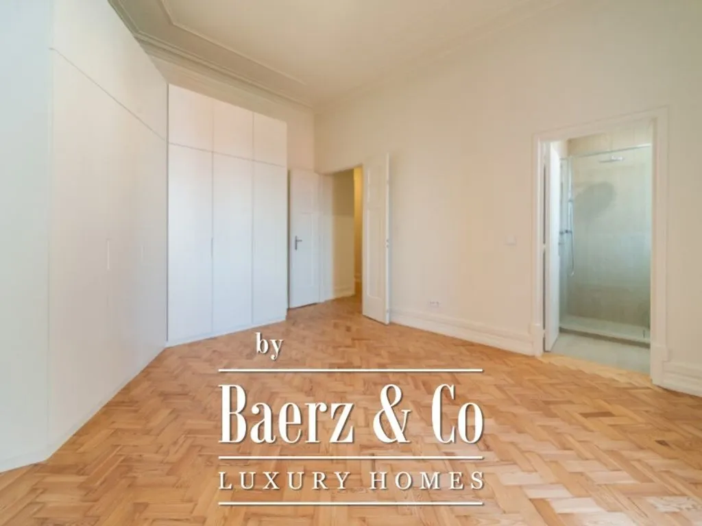 Chambres - Renovated Apartment with River View in Lisbon
