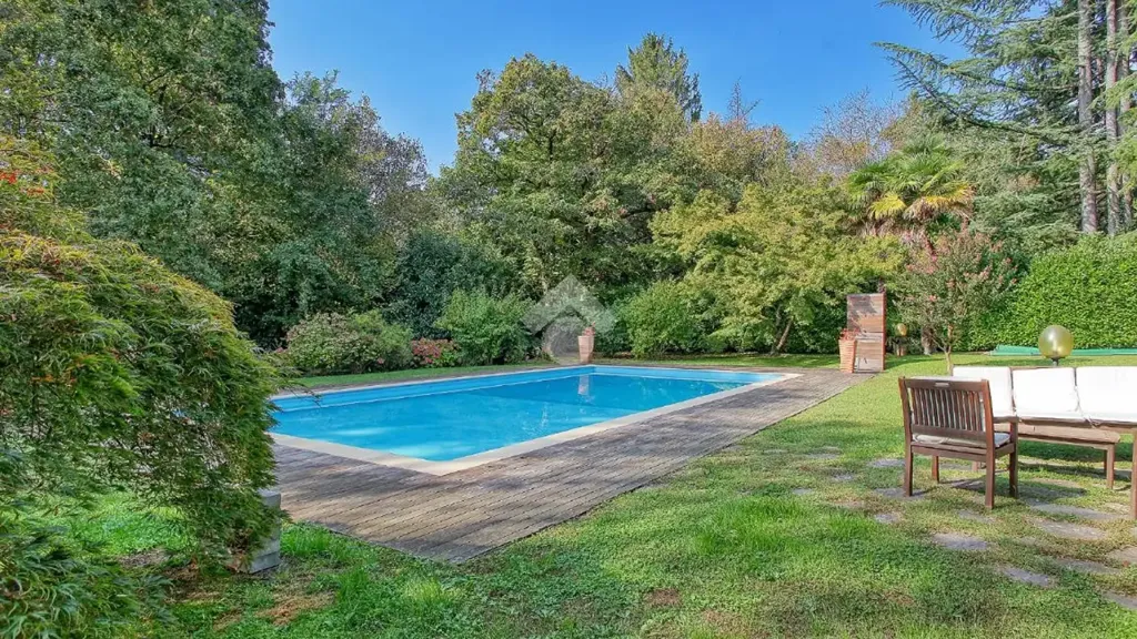 Bassein - Luxury Villa with Pool near Luvinate