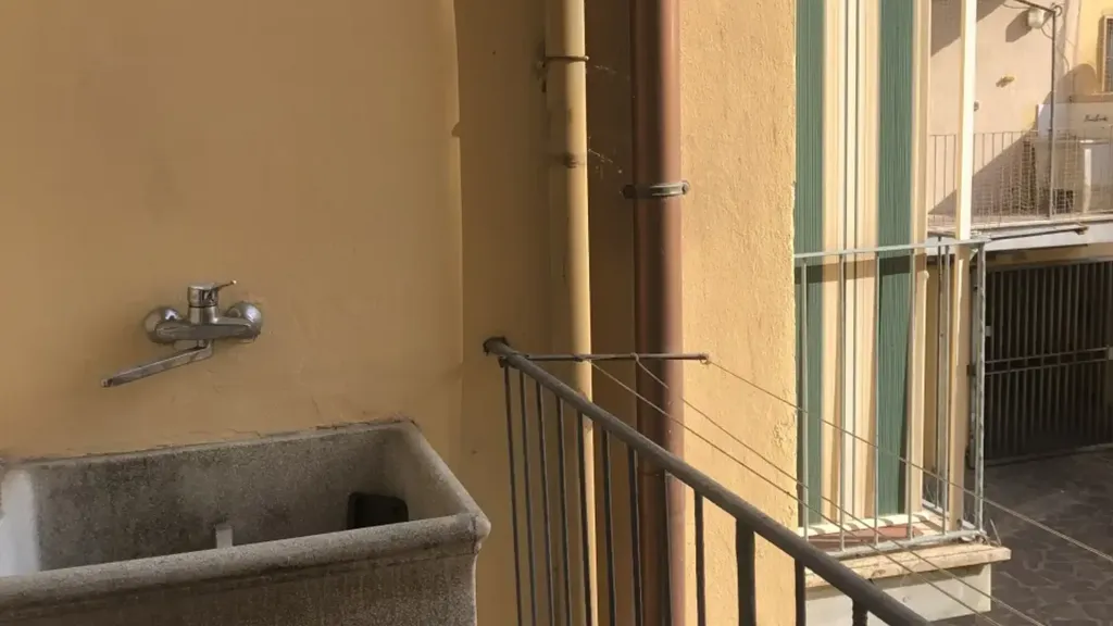 Balcone - Trilocale with Balcony in Florence
