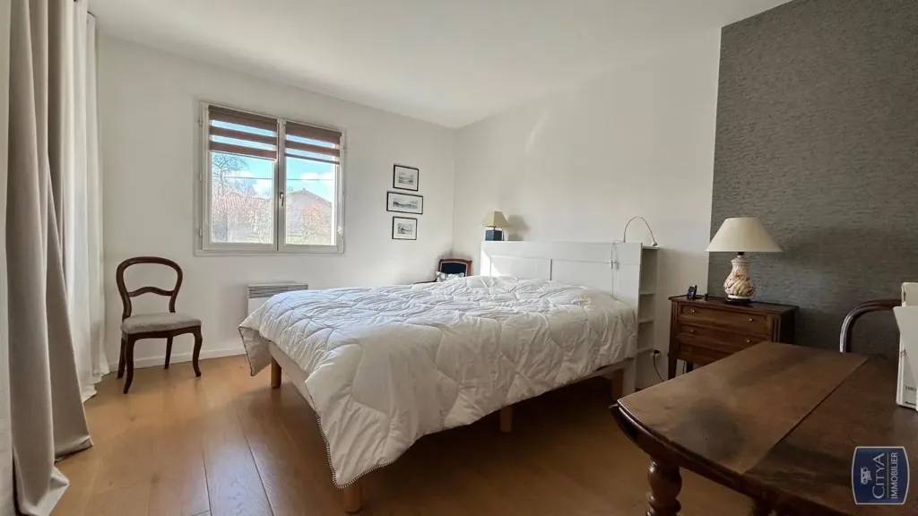 Chambres - Villa Indépendante avec Terrasses à Cuisery