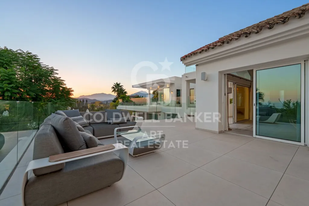 Terrass - Contemporary Mediterranean Villa with Panoramic Views in Benahavís