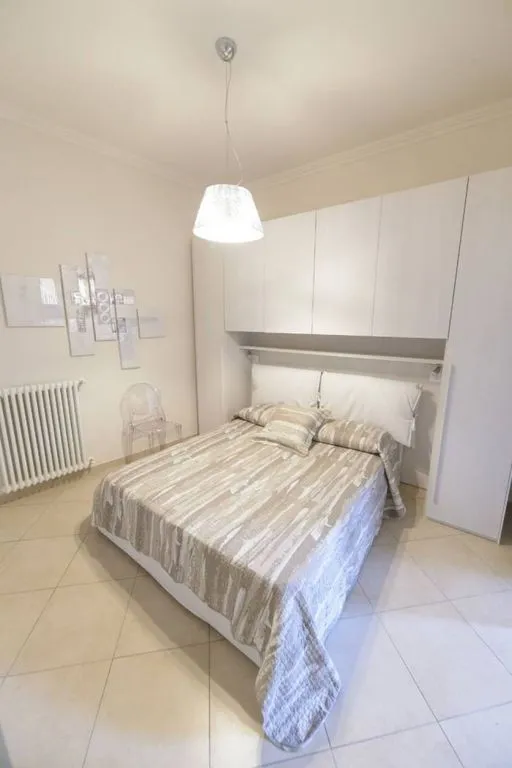 Chambres - 19th-Century Villa with Sea View in Imperia