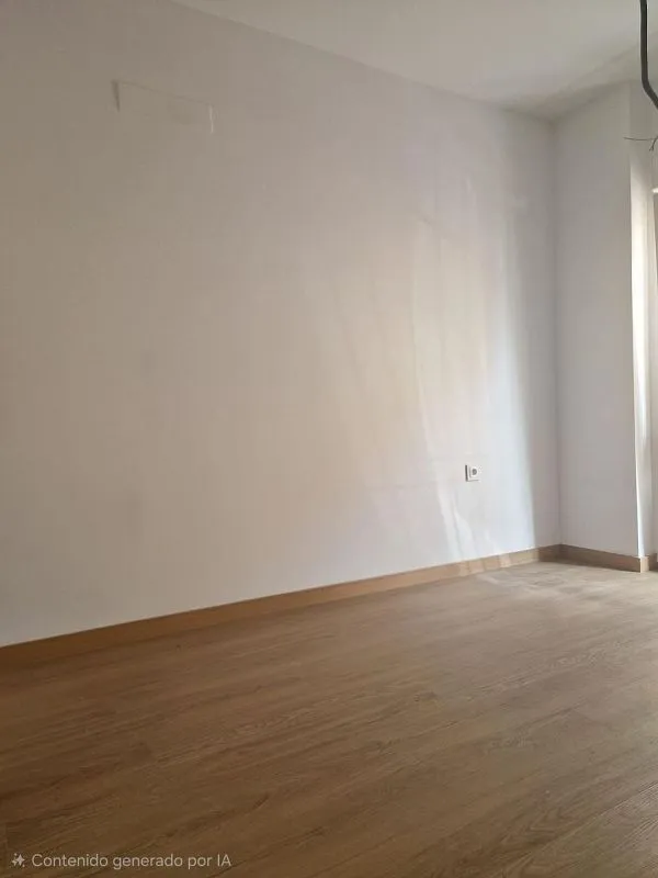 Pièces - Ground Floor Flat with Light in Puerto Real Centre