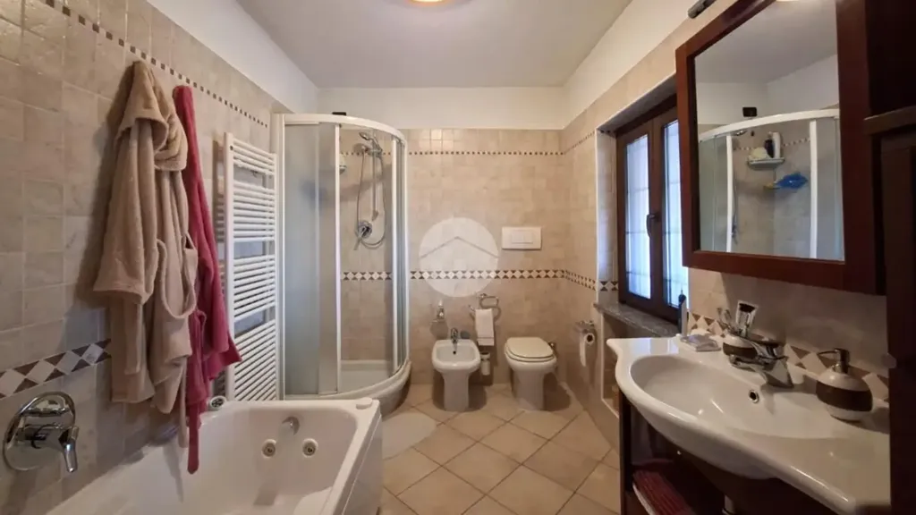 Salles de bain - Bilocale with Terrace in Vittuone