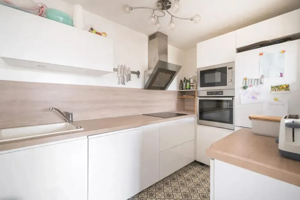 Kitchen - Duplex Villa with River View in Montpellier-Aiguelongue