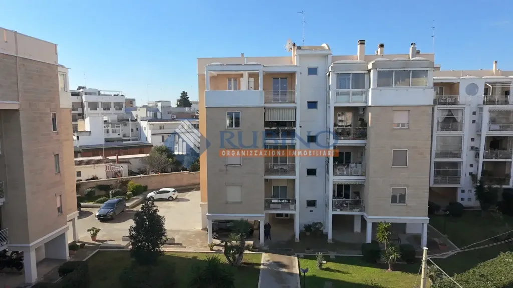 Õhuvaade - Rearranged Studio with Terrace in Bari