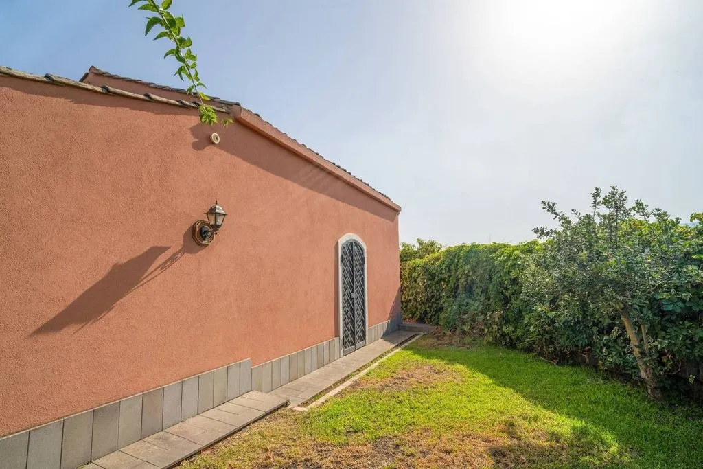Aed - Luxury Villa with Pool in Acireale, Sicily