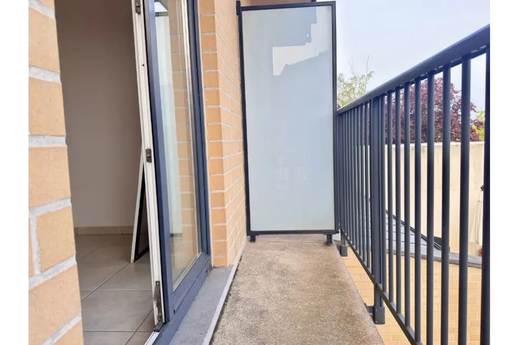 Balcone - Light-Filled Apartment with Terrace in Gistel