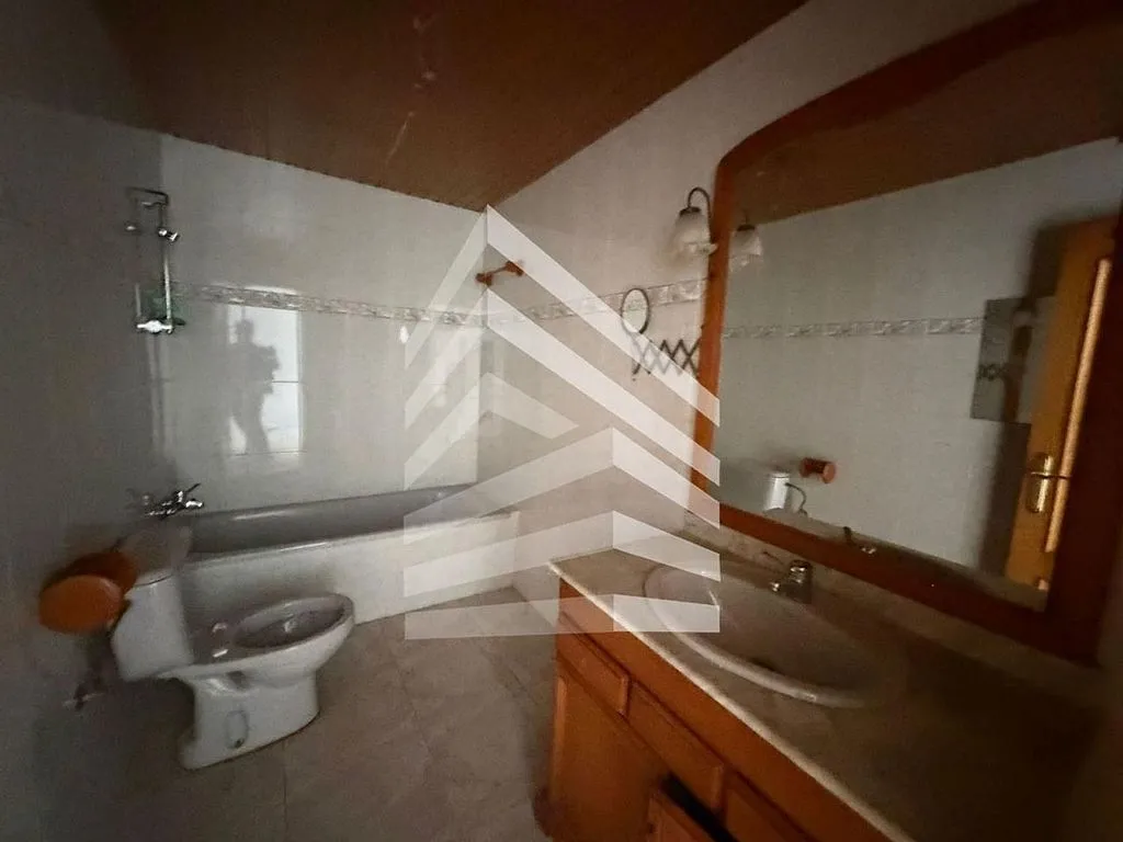 Salles de bain - Terraced Semi-Detached House in Mollerussa