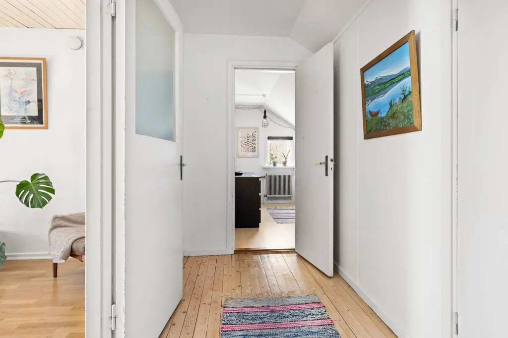 hallway_entrance