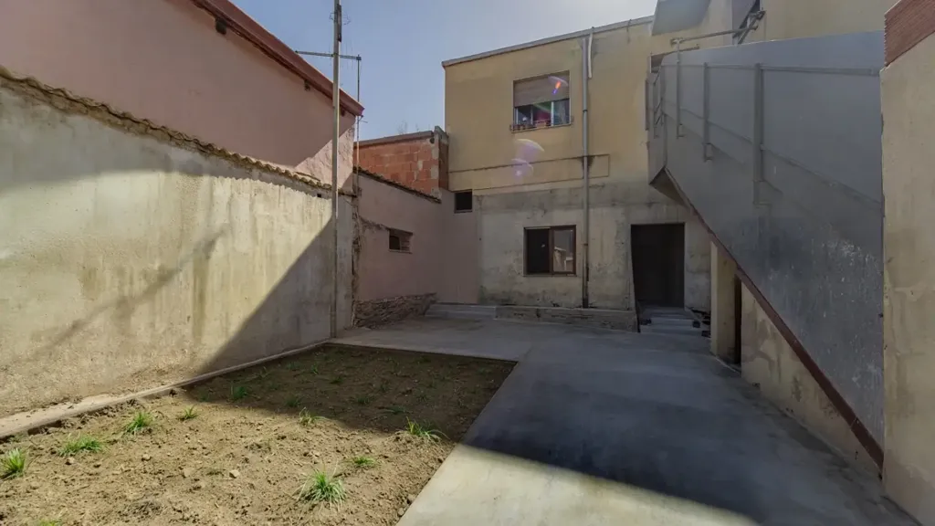 Aed - Rustic Semi-Detached Villa with Private Garden in Ussana