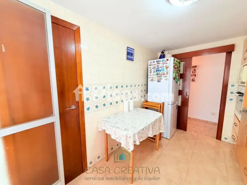 Sala da pranzo - Spacious Apartment with Balcony in Barx