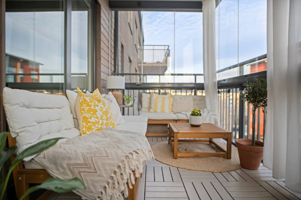 Rõdu - Modern Apartment with Balcony in Uppsala