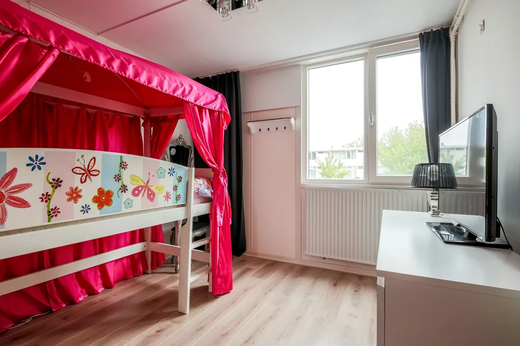 Chambres - Modern Corner House with Solar Panels in Atolwijk
