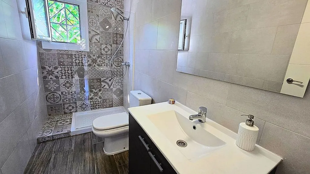 Vannitoad - Reformed Chalet with Mountain Views in Torrelles de Foix