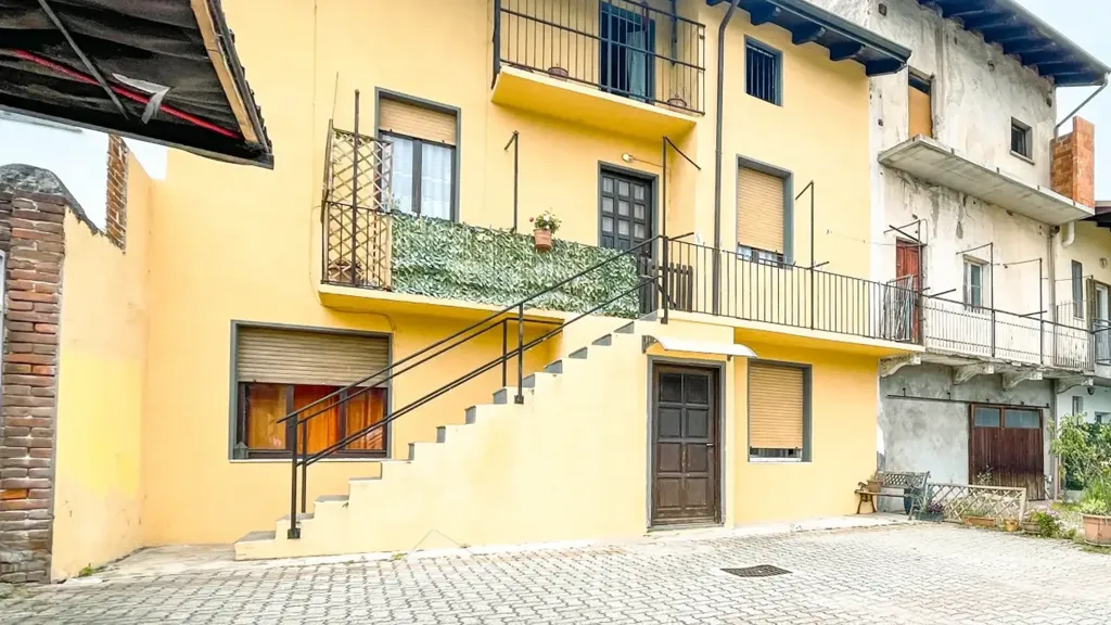 Exterior - Semi-detached House with Garden in Momo
