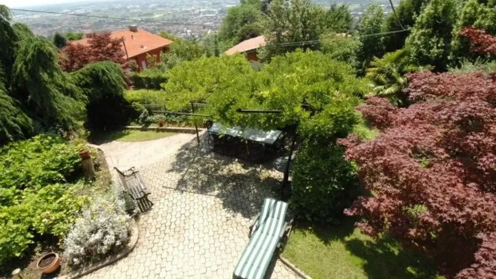 Aed - Historic Villa with Private Garden in Moncalieri