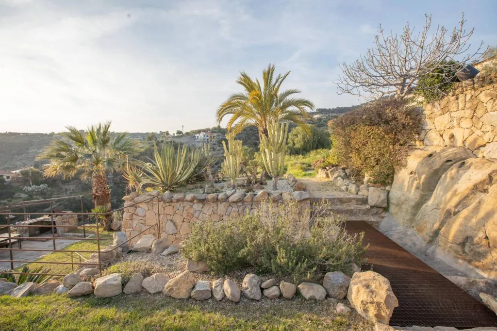 Aed - Luxury Villa with Infinity Pool in Bordighera