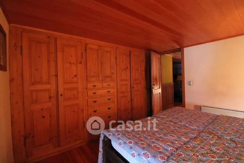 Chambres - Two-Storey Apartment with Town Centre View in Rima