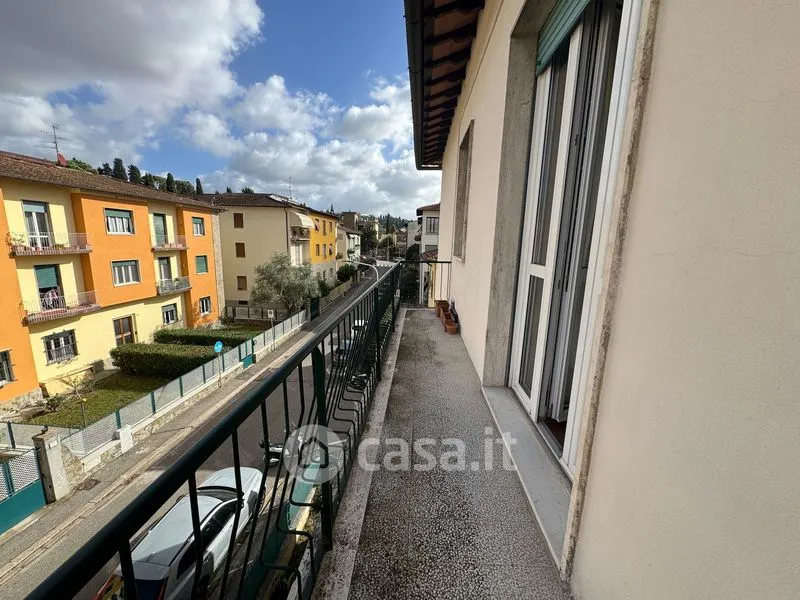Balcone - Apartment with Terraces in Florence